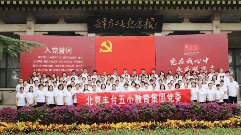 探索我被辞退了咋办热门话题,发现红迪网上的精彩世界!